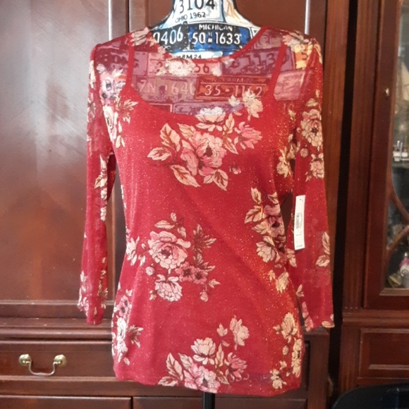 No Boundaries Tops - Lovely shimmer shirt